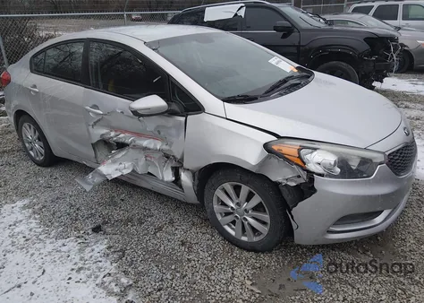 2014 Kia Forte Lx z USA, uszkodzony, nr VIN KNAFX4A62E5212762